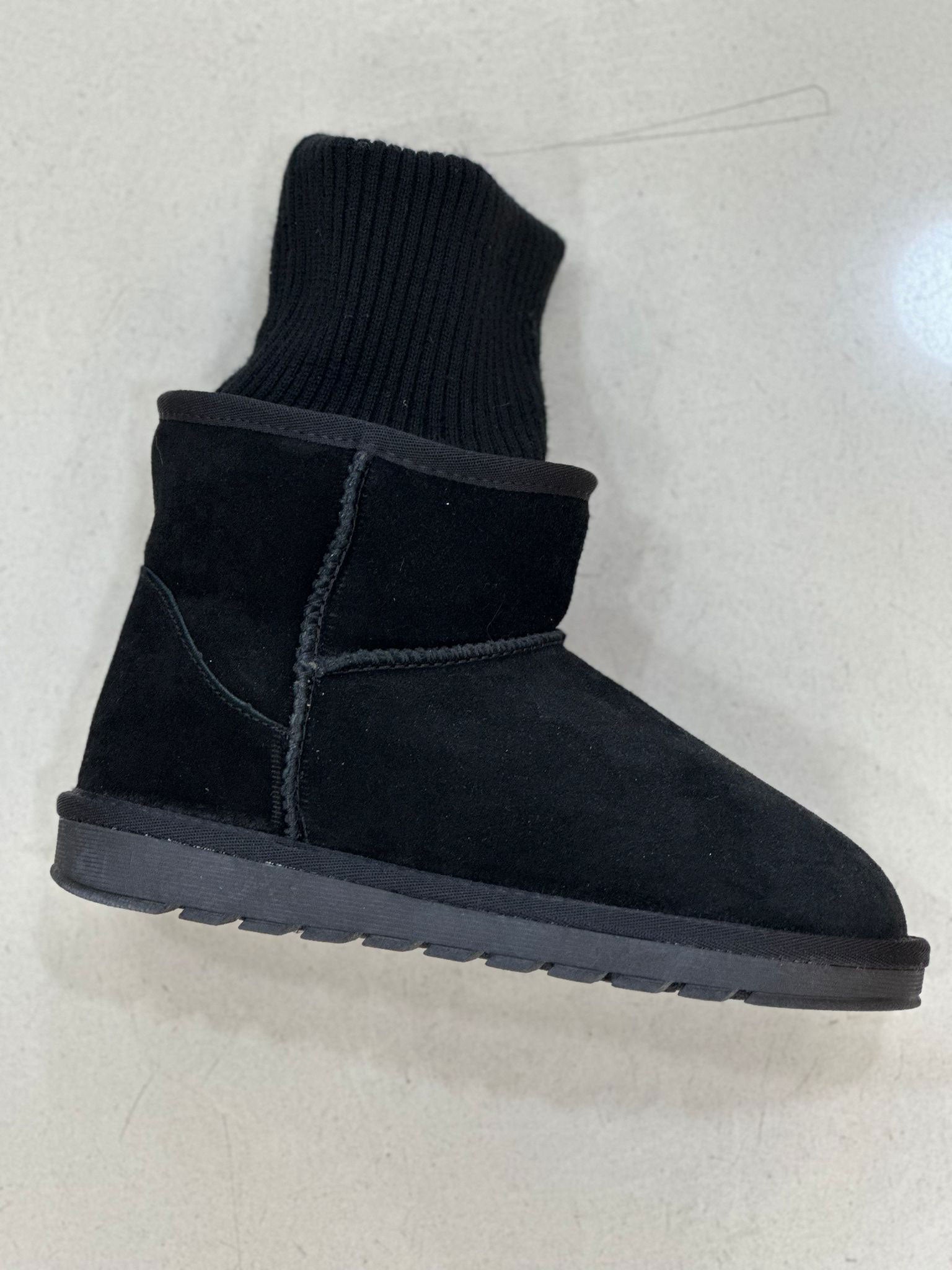 Iman - Lækre ruskinds bamsestøvler med strikstykke